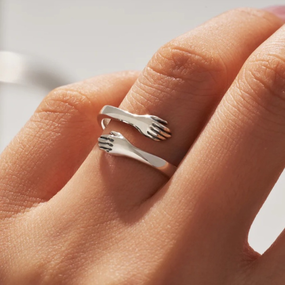 Hug Ring - Picture 2 of 2